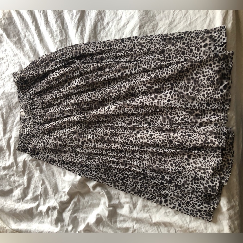 A new day pleated midi skirt size S